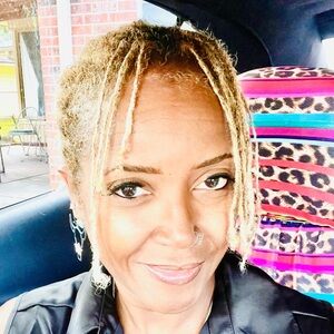 Meet your Posher, Rhonda